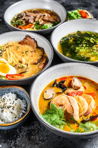 Verschiedene Traditionelle Asiatische Suppen Miso Ramen Tom Yam Pho Schwarzer — Stockfoto