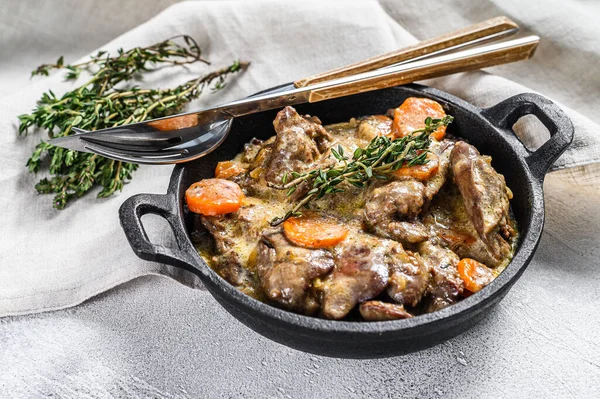 Baked Chicken Liver Offal Onions Frying Pan White Background Top — Stock Photo, Image