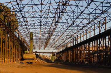 Süpürge. Hurda metal yüklemesi. Hurda metal yükleme mekanizmaları. Yükleme işlemi.