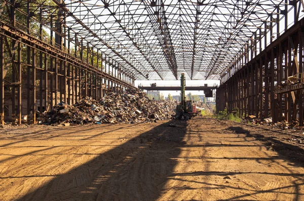 Hurda Metal Hurda Metal Çöp Dağları Nsan Aktivitesi Israfı — Stok fotoğraf