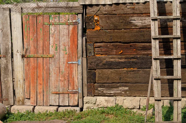 Старый Деревянный Амбар Старое Здание Старые Деревянные Двери — стоковое фото