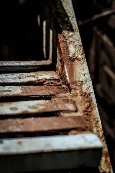 De Rusty Blue Staircase — Stockfoto