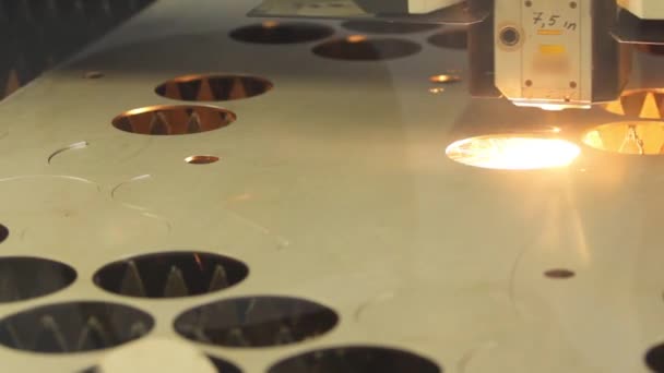 Laserskärning Metall Industriell Produktion — Stockvideo