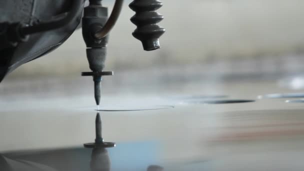 Крупный План Производства Резки Металла — стоковое видео
