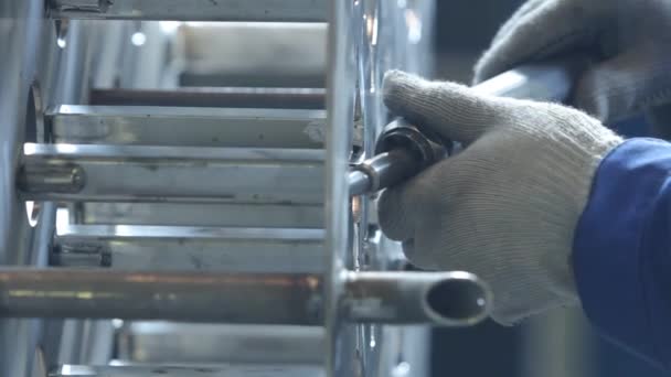 Worker Protective Glasses Polishes Metal — 비디오