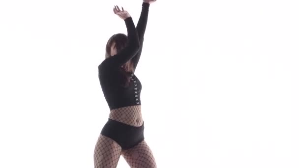 Média Longa Tiro Jovem Sensual Bela Mulher Dançarina Com Cabelos — Vídeo de Stock
