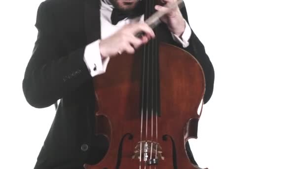 Pohledný Mladý Muž Smokingu Hraje Klasické Violoncello Krásnou Pomalou Skladbu — Stock video