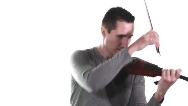 Bel Violinista Che Suona Violino Elettrico Isolato Punteggio Medio Lungo — Video Stock