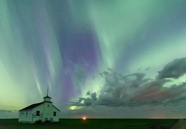 Redemoinho Aurora Boreal Boreal Sobre Escola North Saskatchewan Pouso Histórica — Fotografia de Stock