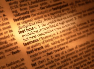 Kelime Hızlı şeritte tanımını gösteren sözlük sayfası kapat