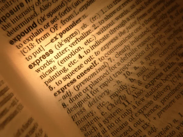 Zbliżenie Słownik Stronę Wyświetlono Definicji Express Word — Zdjęcie stockowe