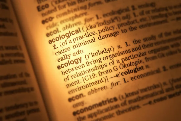 词典页的特写显示生态生态词的定义 — 图库照片