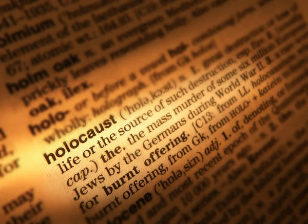 Κοντινό Πλάνο Του Λεξικό Σελίδα Προβολή Ορισμός Της Λέξης Ολοκαύτωμα — Φωτογραφία Αρχείου