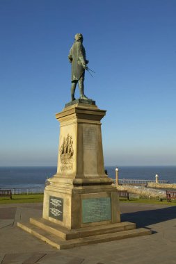Kaptan Cook Anıt Heykeli Whitby Balıkçılık Köyü Yorkshire En