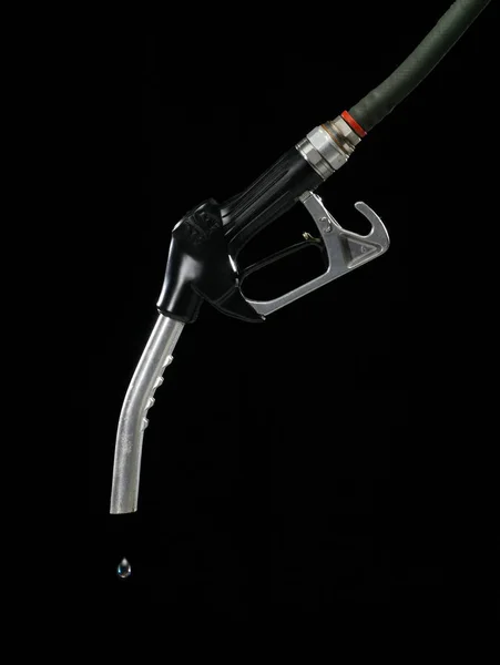 Gas pump svart bakgrund — Stockfoto