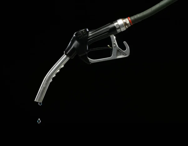 Siyah arka planda Izole gaz pompası
