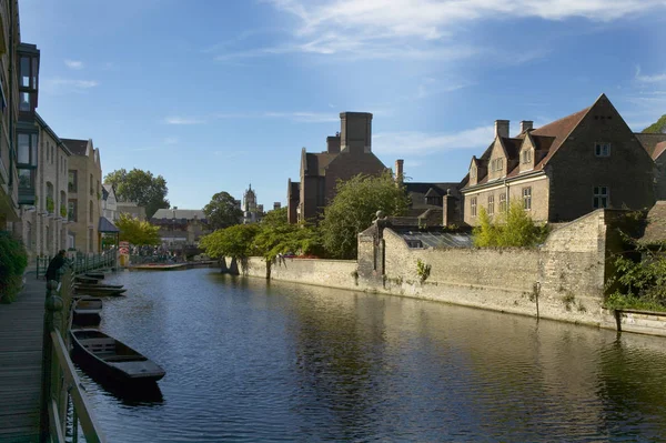 Punts a River cam a Magdalene College Cambridge City England — Stock Fotó