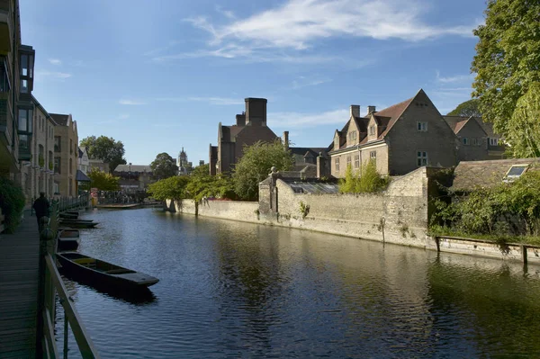 Punts a River cam a Magdalene College Cambridge City England — Stock Fotó