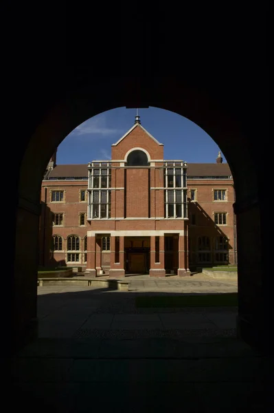 Derde rechtbank te Saint Johns College Cambridge Engeland — Stockfoto