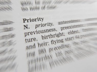 Sözcük Önceliğitanımını Gösteren Eş anlamlılar sözlüğü Sayfası