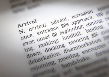 Eş anlamlılar sözlüğü sayfa yakın olarak Kelime Varış Tanımı gösteren