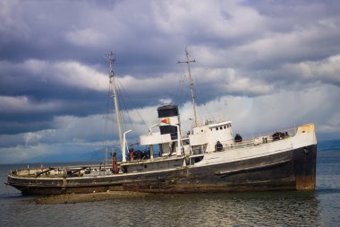 Aziz Christopher römorkör Ushuaia içinde. Güney Arjantin, Patagonya Ushuaia sahil gemi agroung