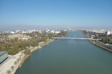 Guadalquivir Nehri: Sevilla görünümünü