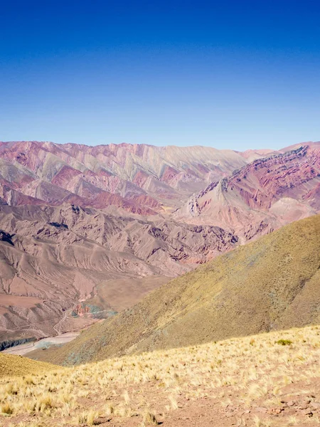 Panoramablick auf den hornocal der 14 farben berg in humahu — Stockfoto