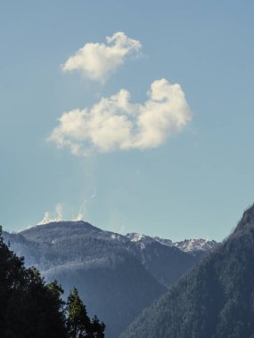 Gün batımında yasaktır etkin Volcan Chaiten Pumalin Milli Parkı'nda