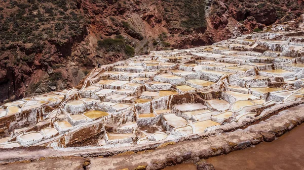 Detalhe dos terraços de sal nas salinas de Maras, perto de Cusco — Fotografia de Stock