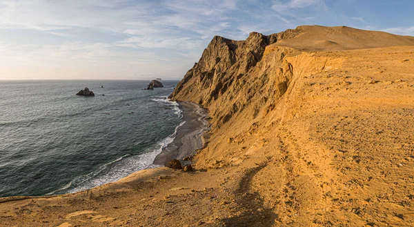 Kust van Paracas in Peru tijdens de zonsondergang — Stockfoto