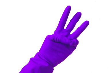 Lateks eldiven gösteren sayı üç el