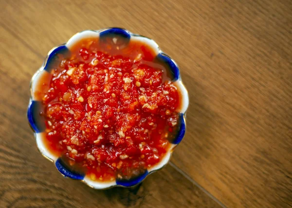 adjika, chili adjika, salca, baharatlı, organik, Arapça adjika, baharatlı adjika, spacy salca