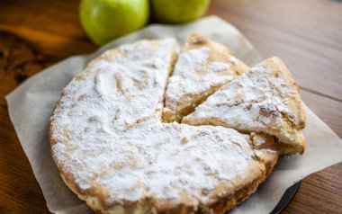 elma, elmalı pasta, pasta elma, elma tatlısı, elma kek, meyve pasta, meyve bisküvi ile toz ile sünger kek