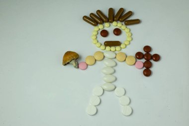 Psilocybe cubensis familyasından bir psychedelic mantar olan asıl etkin psilosibin ve psilosin bileşiklerdir. Genellikle mantar denilen, sihirli mantar, zorlanma altın öğretmen