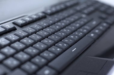 siyah bilgisayar kablolu klavye düğmesi