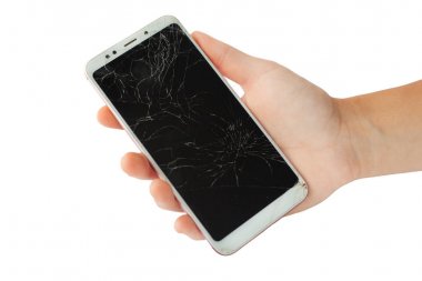 beyaz arka planda erkek elinde beyaz kırık telefon. hırpalanmış, ekran sensörü izole
