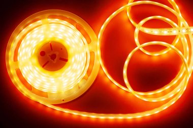 evler, ofisler ve diğer karanlık yerler için dekoratif aydınlatma montaj için kırmızı ışık güzel parlayan LED şerit