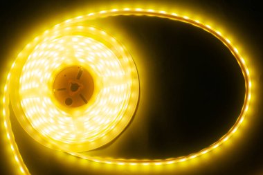 moda dekoratif düz yatıyordu led ışık kopyalama alanı