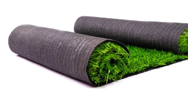Trawa zielona sztuczna, rolka powlekana izolowana na białym tle, trawnik — Zdjęcie stockowe