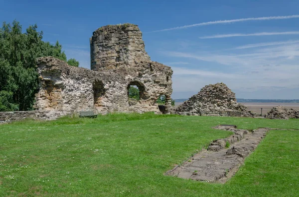 Flint Castle olan ilk Galli kalenin kalıntıları ben yüzüğünü demir parçası olarak Kral Edward tarafından inşa.