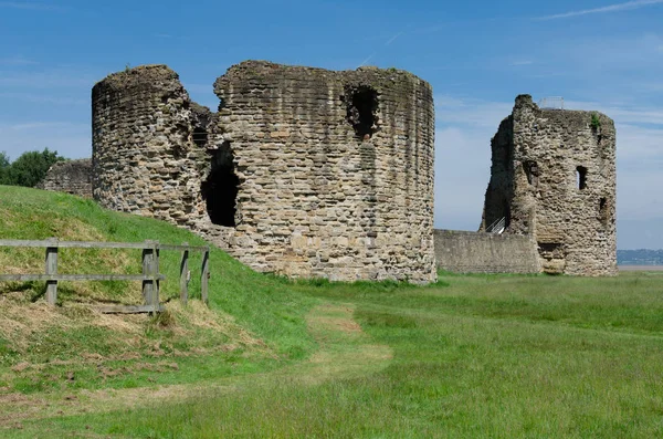 Flint Castle olan ilk Galli kalenin kalıntıları ben yüzüğünü demir parçası olarak Kral Edward tarafından inşa.