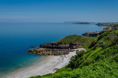 White Beach, Anglesey Adası çok gizli ve uzak kumsalda