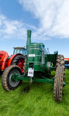 Tarım traktörleri Llandudno Ulaşım Festivali 2019'da sergileniyor.