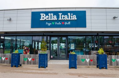 New Brighton, İngiltere: 3 Haziran 2020: Bir Bella Italai restoranı covid-19 salgını nedeniyle geçici olarak kapatıldı