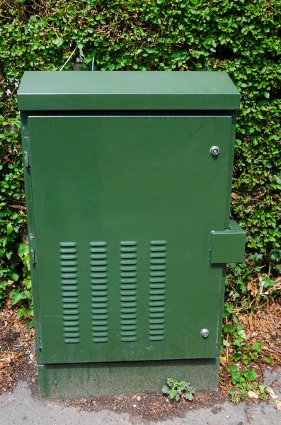 Dark Green Street Cabinet Which Used House Telecommunications Switchgear Equipment — Stock Photo, Image