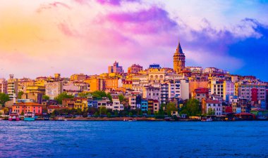 Türkiye 'de Galata Kulesi ile İstanbul kenti manzarası.