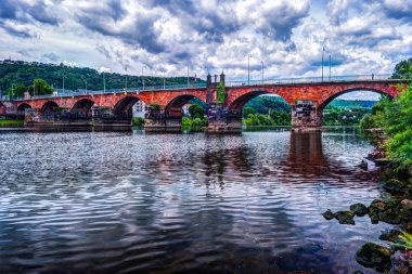Roma'nın Trier içinde köprü