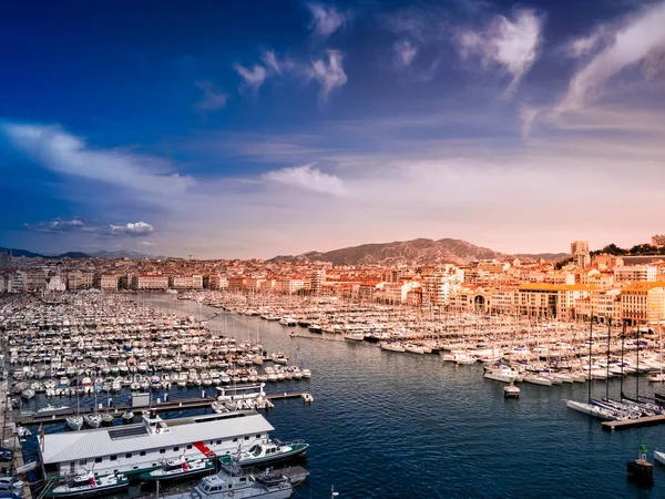 Vista panorámica de la ciudad de Marsella y su puerto — Foto de Stock