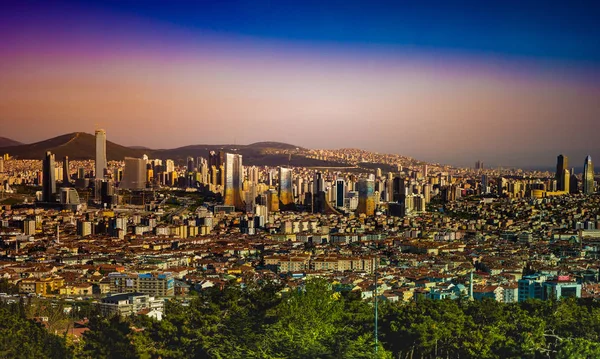 Photograph of Kadikoy and Atasehir county taken at daytime, Istanbul, Turkey — Stock Photo, Image